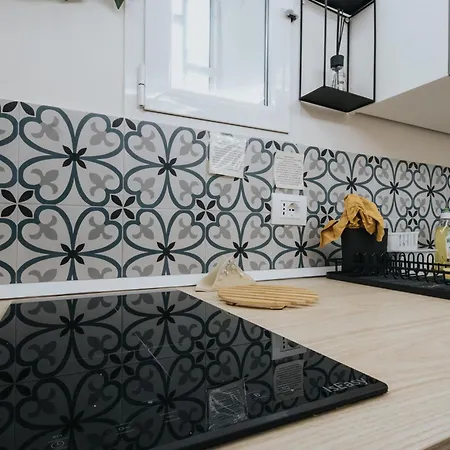 Lägenhet Casa De Papel Bari